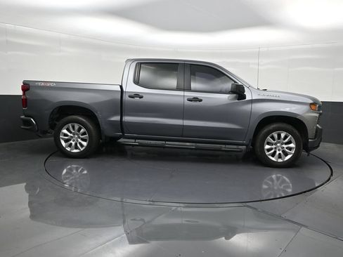 Used 2022 Chevrolet Silverado 1500 Custom w/ Safety Confidence Package AWD/4WD image 7