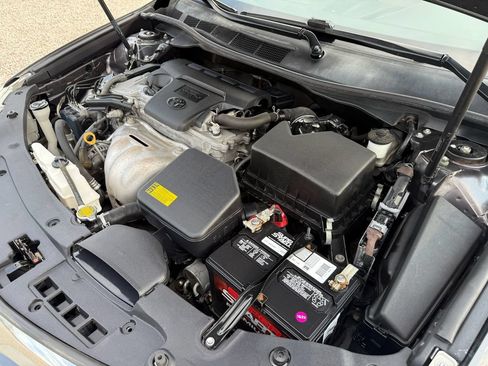 Used 2014 Toyota Camry LE FWD image 38