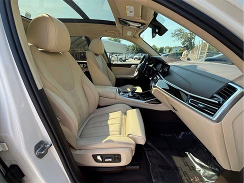Used 2019 BMW X7 xDrive40i w/ Premium Package AWD/4WD image 49