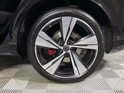 New 2026 Audi SQ5 Premium Plus AWD/4WD image 16