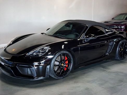 Used 2022 Porsche 718 Boxster Spyder RWD image 5