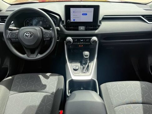 Used 2024 Toyota RAV4 XLE AWD/4WD image 20