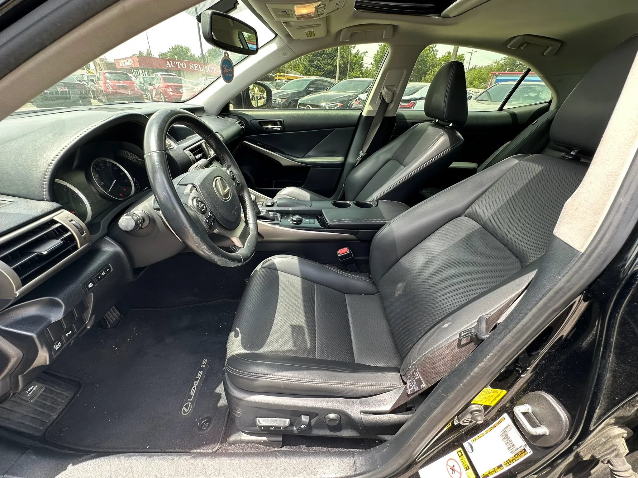 Used 2014 Lexus IS 250 w/ Navigation Package RWD image 10