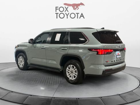 Used 2026 Toyota Sequoia SR5 w/ SR5 Premium Package AWD/4WD image 4