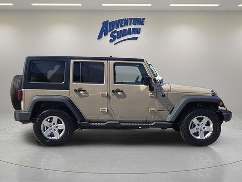Used 2016 Jeep Wrangler Unlimited Sport w/ Quick Order Package 23S AWD/4WD image 7