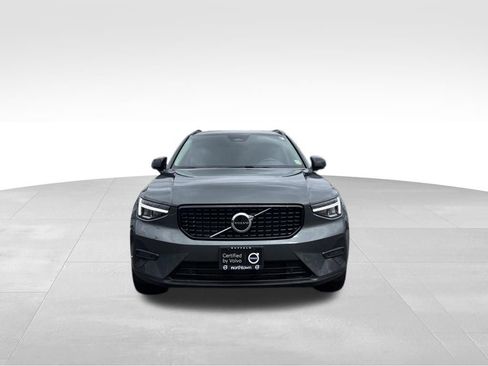 Certified 2026 Volvo XC40 B5 Core w/ Climate Package AWD/4WD image 5