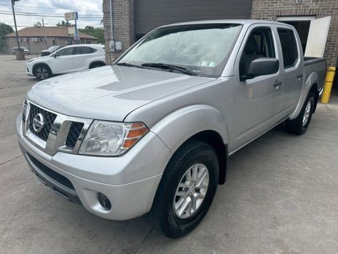 Used 2019 Nissan Frontier SV AWD/4WD image 7