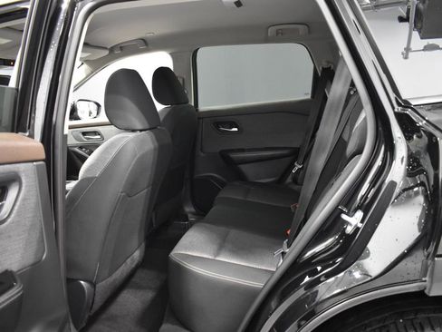 Certified 2023 Nissan Rogue SV image 29