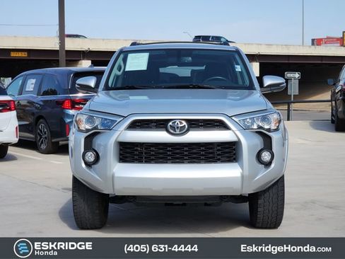 Used 2019 Toyota 4Runner SR5 Premium AWD/4WD image 2