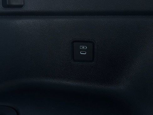 New 2025 Honda Pilot Touring image 24