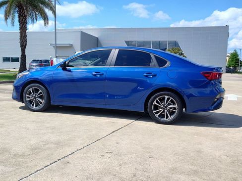 Used 2024 Kia Forte LXS FWD image 5