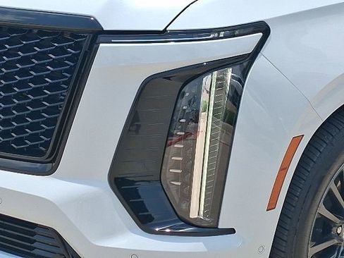 Used 2026 Cadillac Escalade Platinum Sport w/ LPO, Floor Liner Package RWD image 8