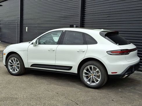 New 2026 Porsche Macan AWD/4WD image 3