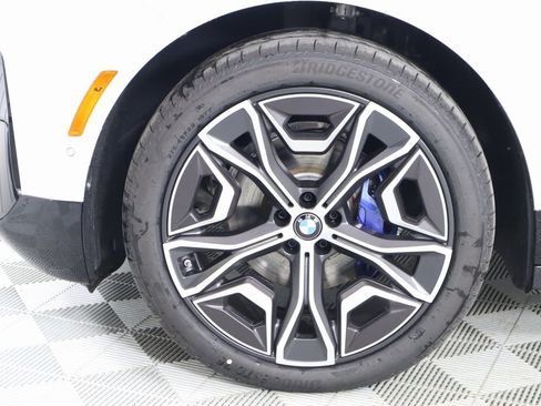 New 2025 BMW iX xDrive50 w/ Premium Package image 18
