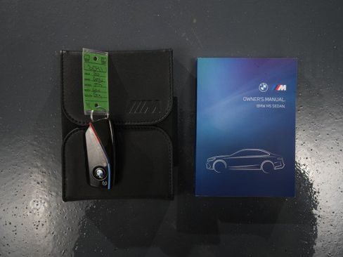 Used 2026 BMW M5 w/ Carbon Package image 78