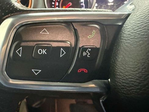 Used 2022 Jeep Gladiator Mojave w/ Cold Weather Group AWD/4WD image 12
