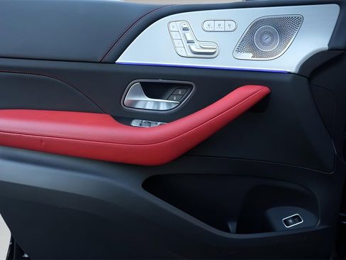 Used 2025 Mercedes-Benz GLE 63 AMG S w/ AMG Night Package image 20