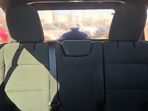 Used 2019 Jeep Wrangler Unlimited Sport S image 13