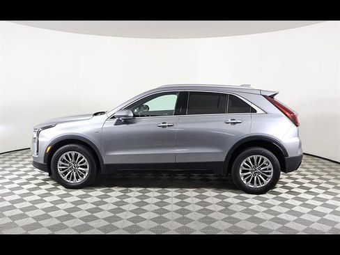 Used 2024 Cadillac XT4 Premium Luxury AWD/4WD image 3