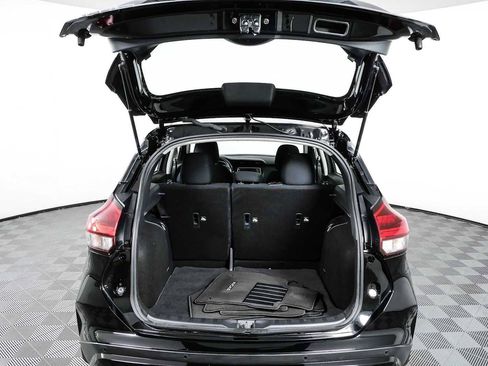 Used 2024 Nissan Kicks S FWD image 29