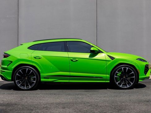 Used 2025 Lamborghini Urus SE image 6