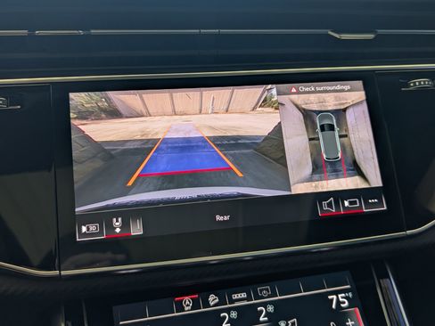 Used 2025 Audi SQ7 Premium Plus w/ Executive Package image 29