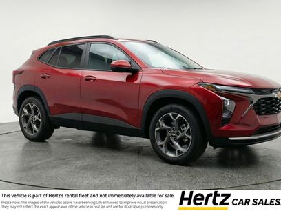 Used 2025 Chevrolet Trax LT