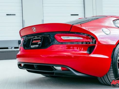 Used 2014 SRT Viper GTS w/ GTS Laguna Interior Package RWD image 34