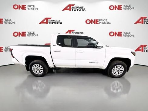 Certified 2024 Toyota Tacoma SR5 image 8