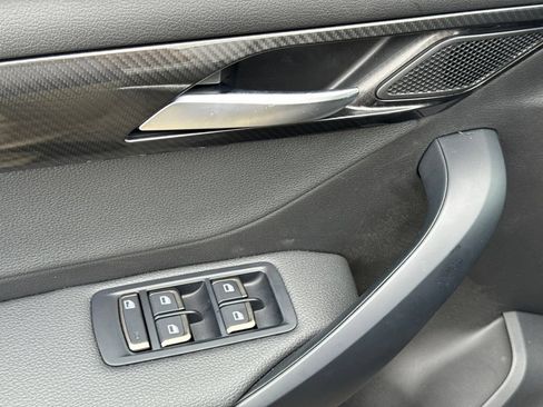 New 2025 VinFast VF 8 Eco AWD/4WD image 27