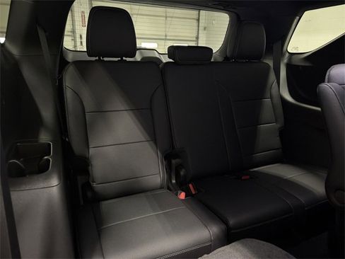 New 2026 Chevrolet Traverse LT w/ LPO, Floor Liner Package image 17