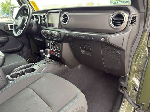 Used 2023 Jeep Wrangler Unlimited Rubicon 4xe w/ Safety Group AWD/4WD image 40