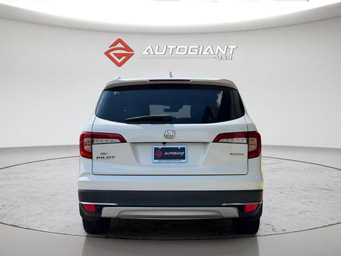 Used 2019 Honda Pilot Touring image 8