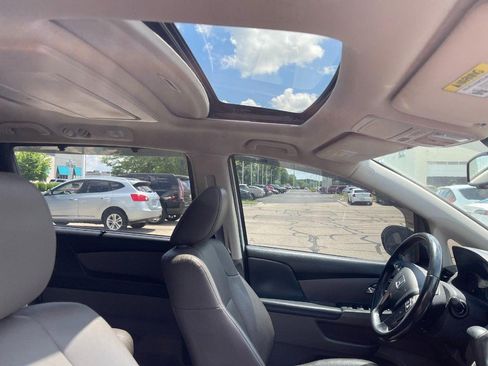 Used 2015 Honda Odyssey Touring Elite image 3
