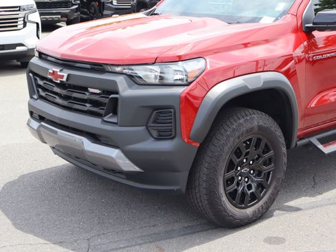 Used 2026 Chevrolet Colorado Trail Boss AWD/4WD image 6