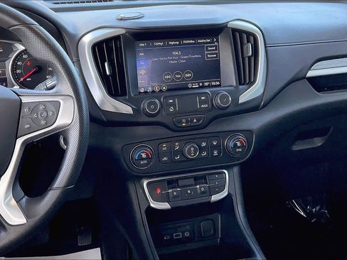Used 2022 GMC Terrain SLE w/ Driver Convenience Package image 6