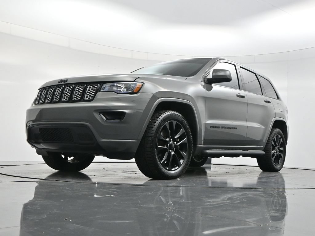 Used 2022 Jeep Grand Cherokee Laredo X AWD/4WD image 44