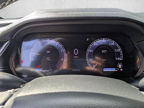 Used 2023 Jeep Grand Cherokee L Limited w/ Luxury Tech Group II image 10