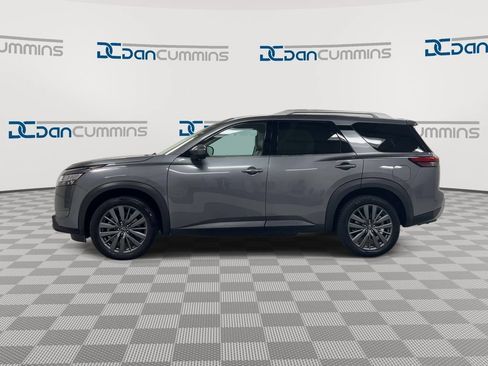 Used 2024 Nissan Pathfinder SL w/ SL Premium Package AWD/4WD image 5