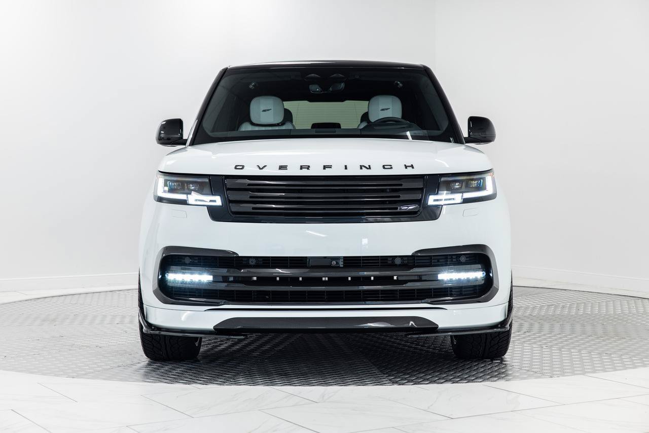 Used 2025 Land Rover Range Rover SE AWD/4WD image 9