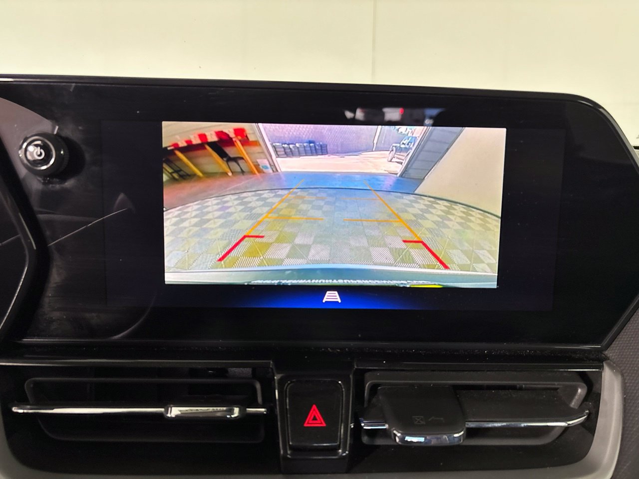 Used 2025 Chevrolet TrailBlazer LT FWD image 17