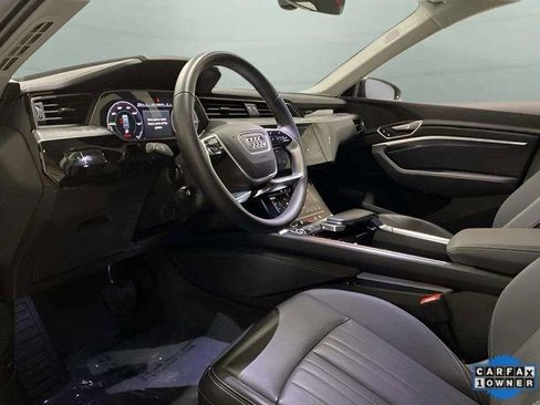 Used 2023 Audi e-tron Premium Plus image 65