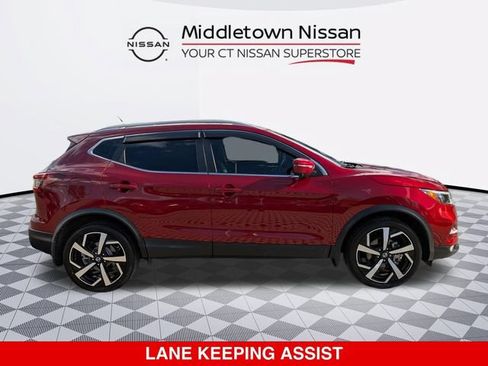 Certified 2022 Nissan Rogue Sport SL w/ Premium Package AWD/4WD image 2