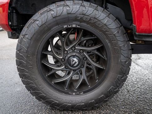 Used 2021 Ford F350 Lariat image 9