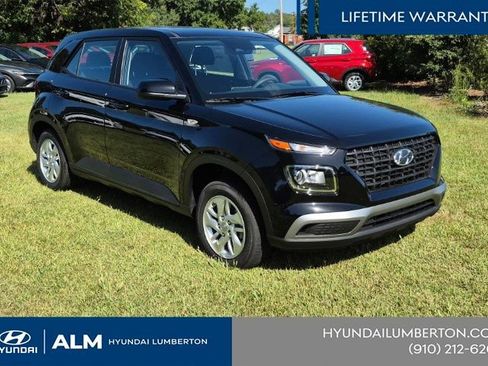 New 2026 Hyundai Venue SE FWD image 4
