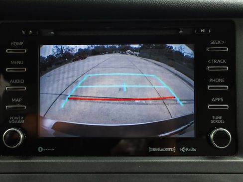 Used 2019 Toyota Sienna LE image 7