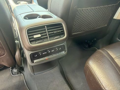 Used 2020 Mercedes-Benz GLS 450 4MATIC image 13