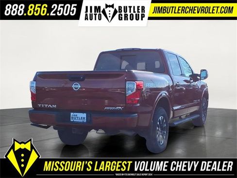 Used 2018 Nissan Titan PRO-4X image 4