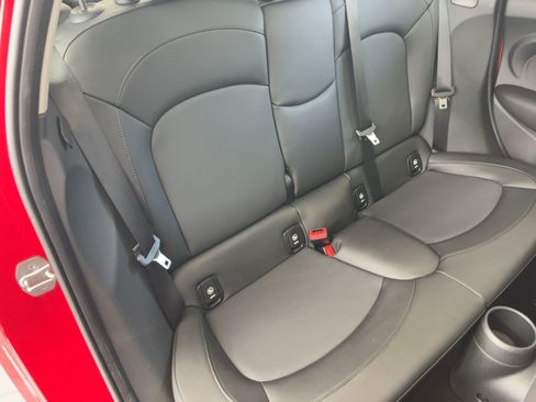 Used 2020 MINI Cooper 4-Door Hardtop image 27