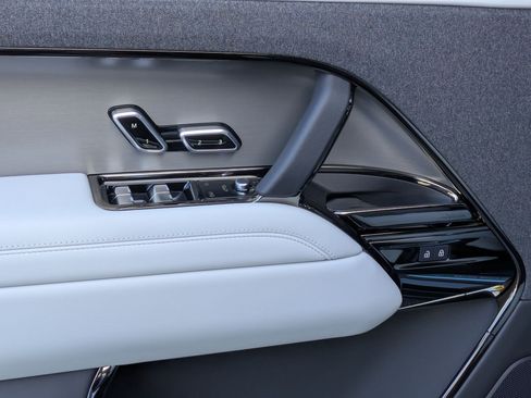 New 2026 Land Rover Range Rover Sport SE AWD/4WD image 14